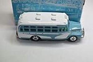 職場の近くは観光バスがよく走ってるから、中の小学生と手を振り合うことがたまにあるんだ。